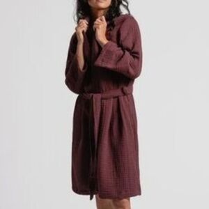 Parachute Cloud Cotton Robe in Mulberry Plum